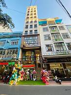 The Moon Boutique Hotel Cat Ba