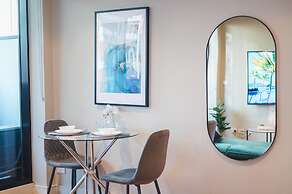 Molly's Little Apartments