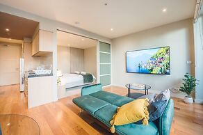 Molly's Little Apartments