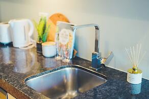 Molly's Little Apartments