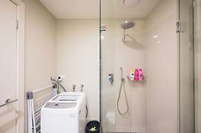 Molly's Little Apartments