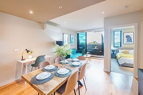 Molly's Little Apartments