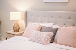 Molly's Little Apartments