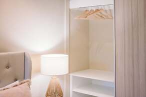 Molly's Little Apartments