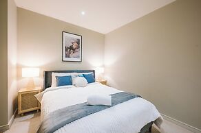 Molly's Little Apartments