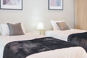 Molly's Little Apartments