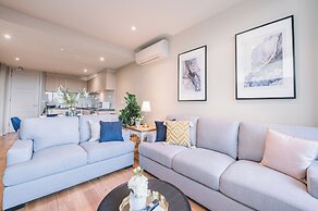 Molly's Little Apartments