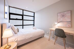 Molly's Little Apartments