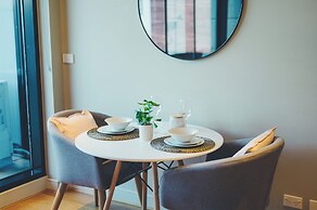 Molly's Little Apartments