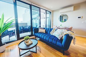 Molly's Little Apartments