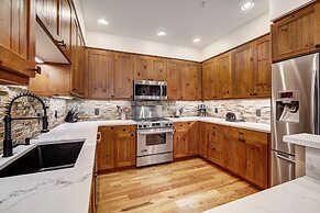 Ski-in/ski-out 2 Br Condo, Heart Of Bachelor Gulch 2 Bedroom Condo by 