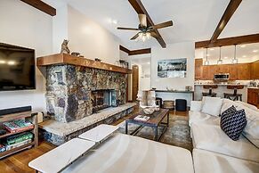 Ski-in/ski-out 2 Br Condo, Heart Of Bachelor Gulch 2 Bedroom Condo by 