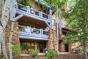 Ski-in/ski-out 2 Br Condo, Heart Of Bachelor Gulch 2 Bedroom Condo by 