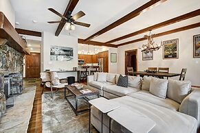 Ski-in/ski-out 2 Br Condo, Heart Of Bachelor Gulch 2 Bedroom Condo by 