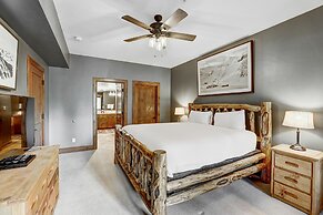 Ski-in/ski-out 2 Br Condo, Heart Of Bachelor Gulch 2 Bedroom Condo by 