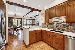 Ski-in/ski-out 2 Br Condo, Heart Of Bachelor Gulch 2 Bedroom Condo by 