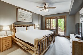 Ski-in/ski-out 2 Br Condo, Heart Of Bachelor Gulch 2 Bedroom Condo by 