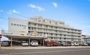 Nassau Inn Beachfront