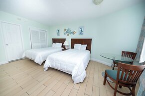 Nassau Inn Beachfront