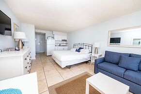 Nassau Inn Beachfront