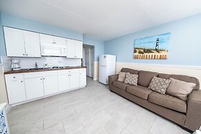 Nassau Inn Beachfront