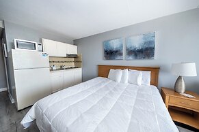 Nassau Inn Beachfront