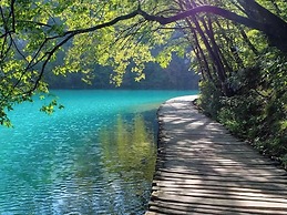 Lakeside Hotel Plitvice