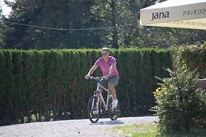 Lakeside Hotel Plitvice