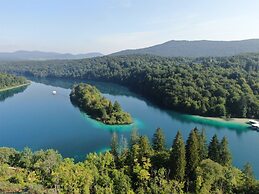 Lakeside Hotel Plitvice