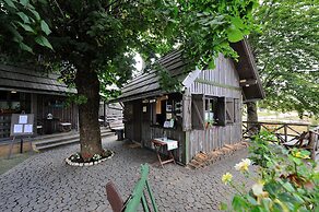 Lakeside Hotel Plitvice