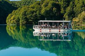 Lakeside Hotel Plitvice