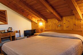 Hotel Serena