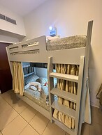 Robin Beach Hostel JBR