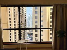 Robin Beach Hostel JBR