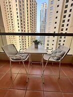 Robin Beach Hostel JBR