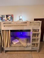 Robin Beach Hostel JBR