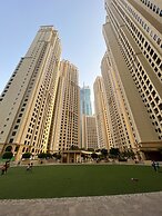 Robin Beach Hostel JBR