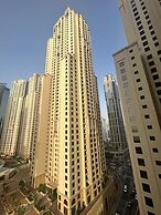 Robin Beach Hostel JBR