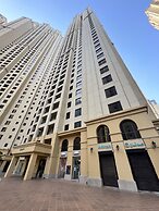 Robin Beach Hostel JBR