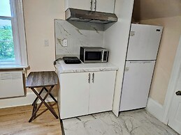 Sunflower Guest Suites