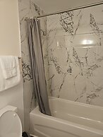 Sunflower Guest Suites