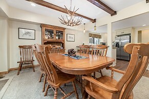 Whiskey Pines Chalet