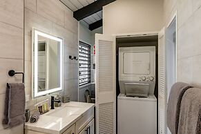 Upscale and Elegant Vistas