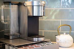 Upscale and Elegant Vistas