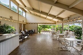 Upscale and Elegant Vistas