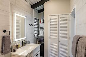 Upscale and Elegant Vistas