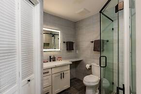 Upscale and Elegant Vistas