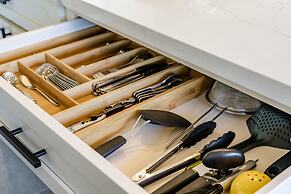 Upscale and Elegant Vistas