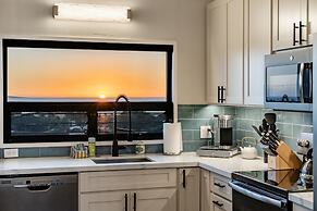 Upscale and Elegant Vistas