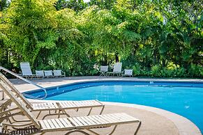 Upscale and Elegant Vistas